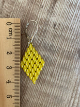 Load image into Gallery viewer, Yellow Glass Diamond Shaped Earrings