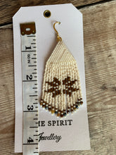 Load image into Gallery viewer, Pietersite Snowflake Fringe Earrings