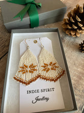 Load image into Gallery viewer, Cinnamon Stone Snowflake Fringe Earrings