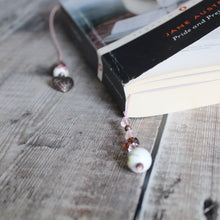 Load image into Gallery viewer, Floral Heart Beaded Bookmark
