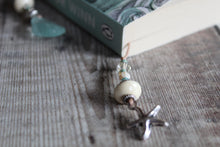 Load image into Gallery viewer, Sea Glass &amp; Starfish Beaded Bookmark
